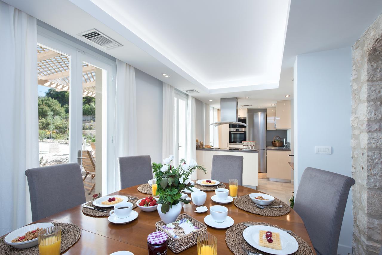 Villa Aelia Kassiopi Bagian luar foto